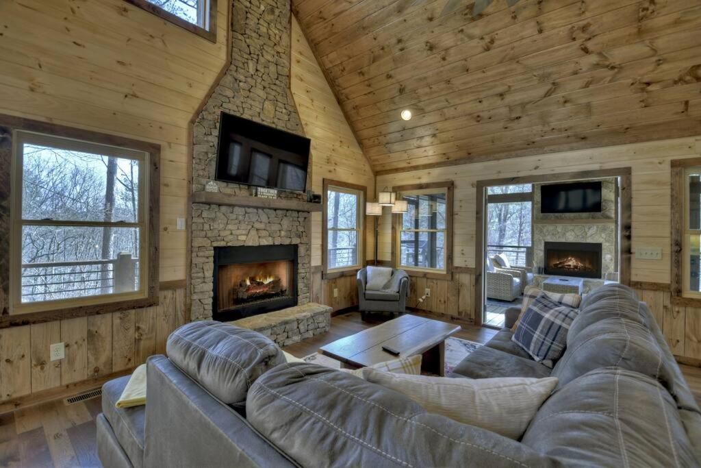 Rosewood Retreat - Hot Tub Fire Pit Pool Table Villa Blue Ridge Exterior photo